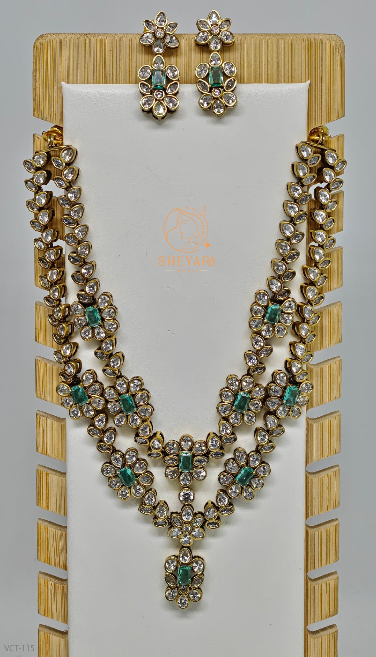 2 step design necklace