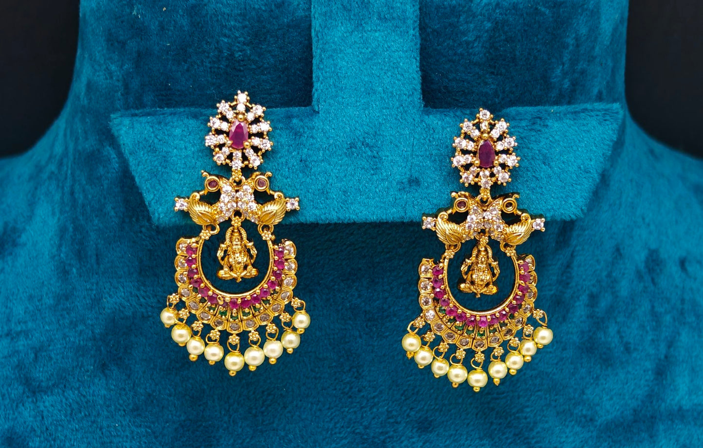 chandbaali earrings with Laxmi design