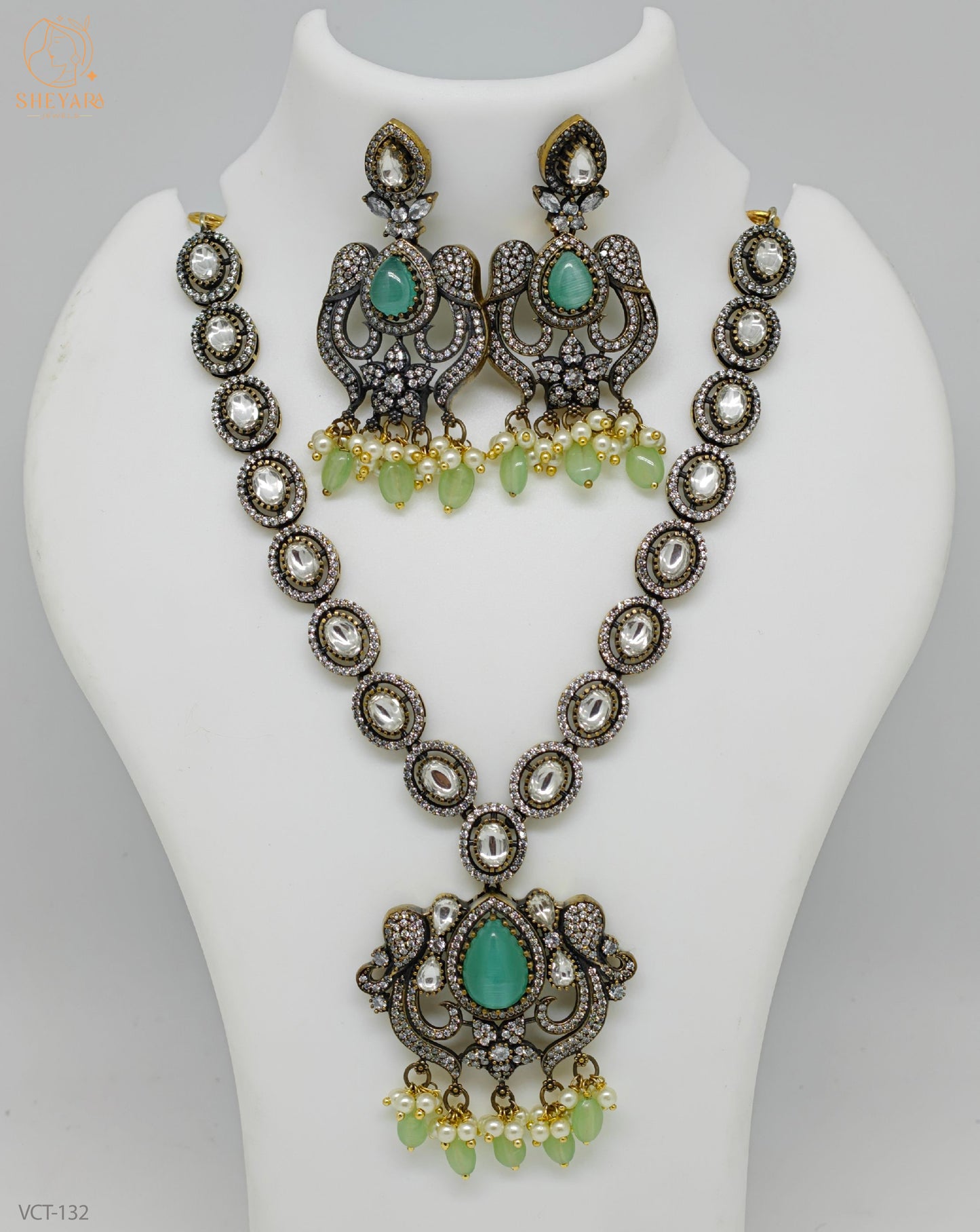 Latest Model Neckset