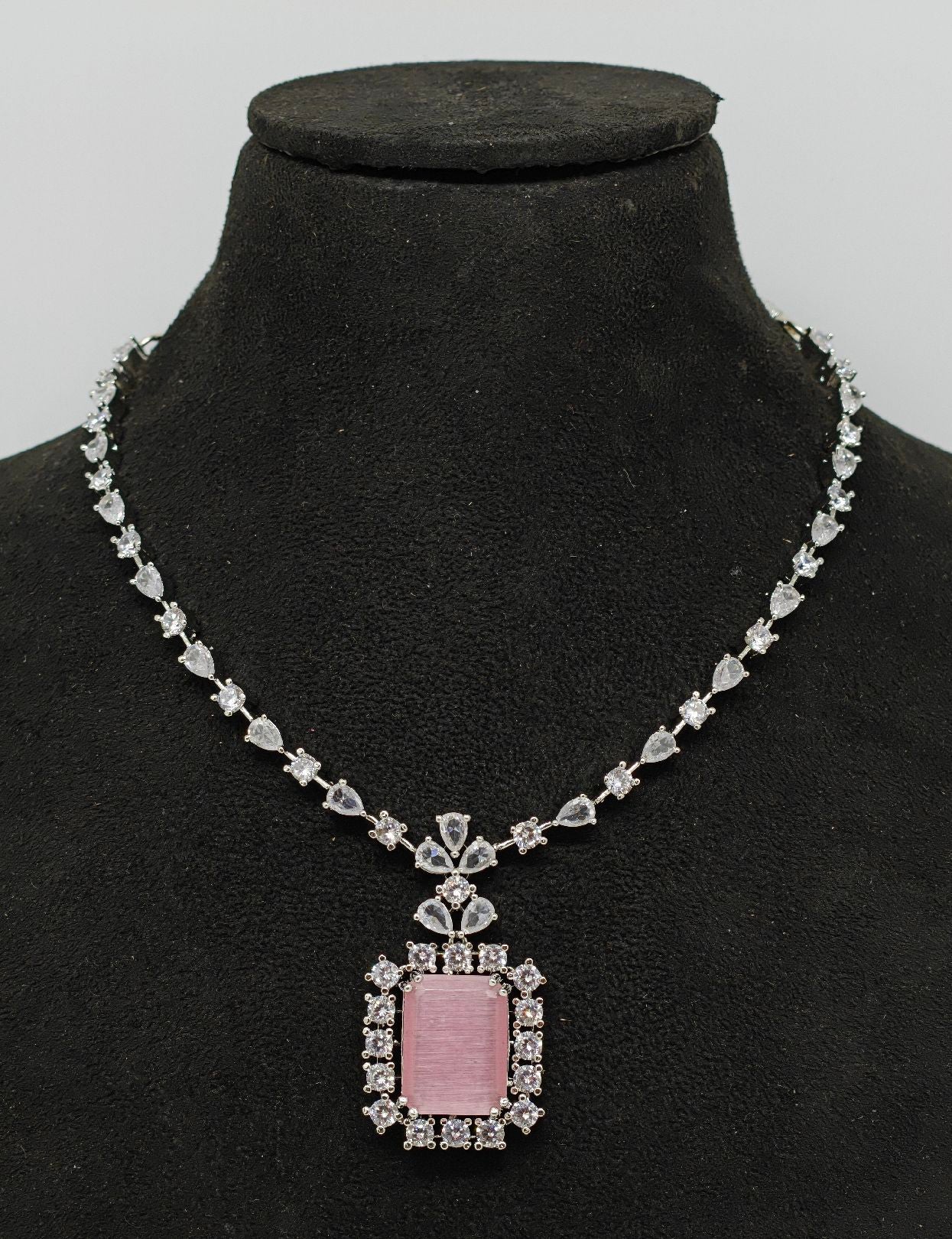short necklace