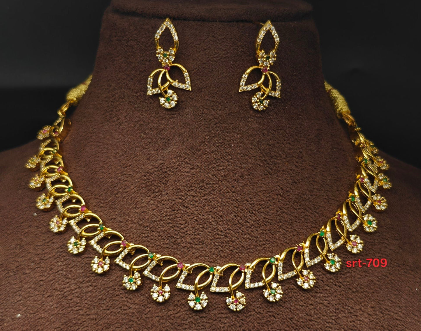 short Necklace SKU : srt-709